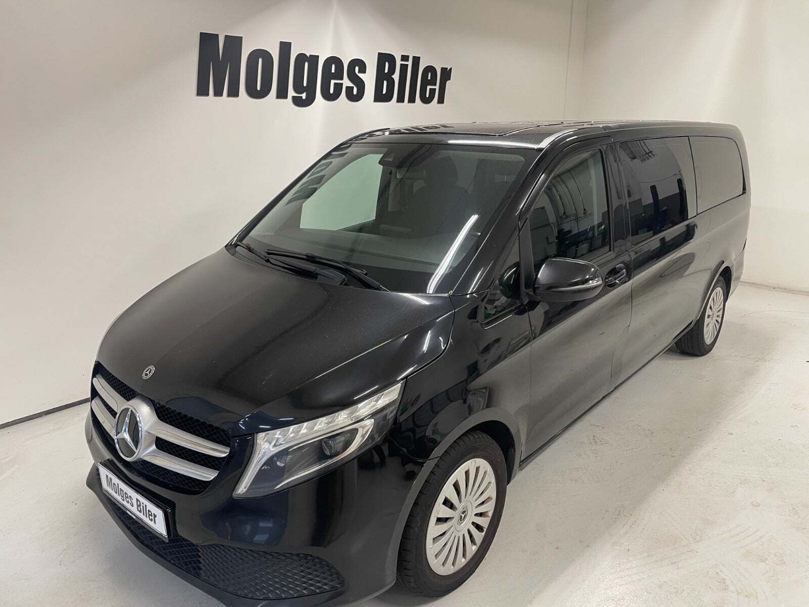 Sort Mercedes V250 d fra 2019