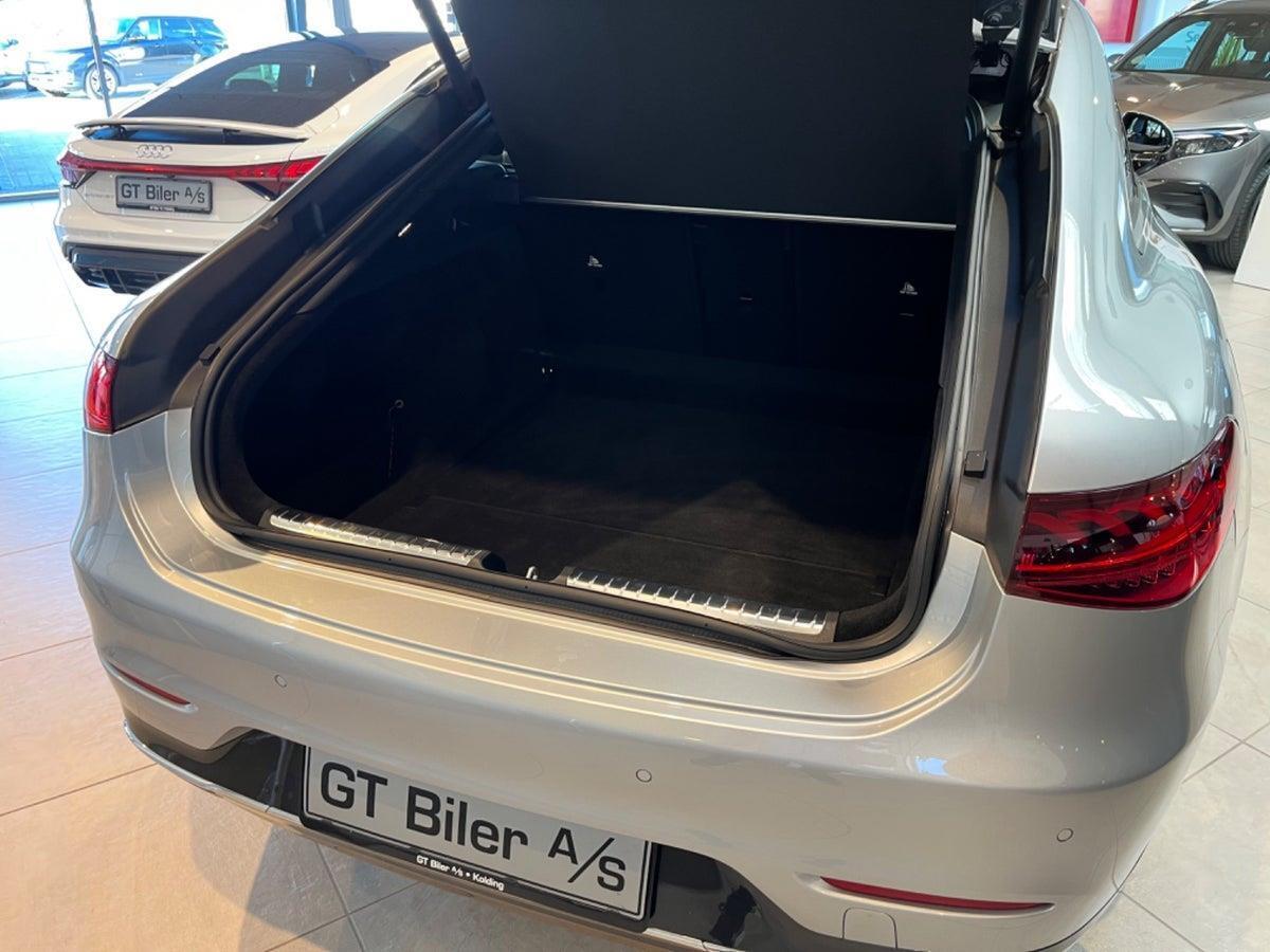 Sølv Mercedes EQS450+ fra 2022