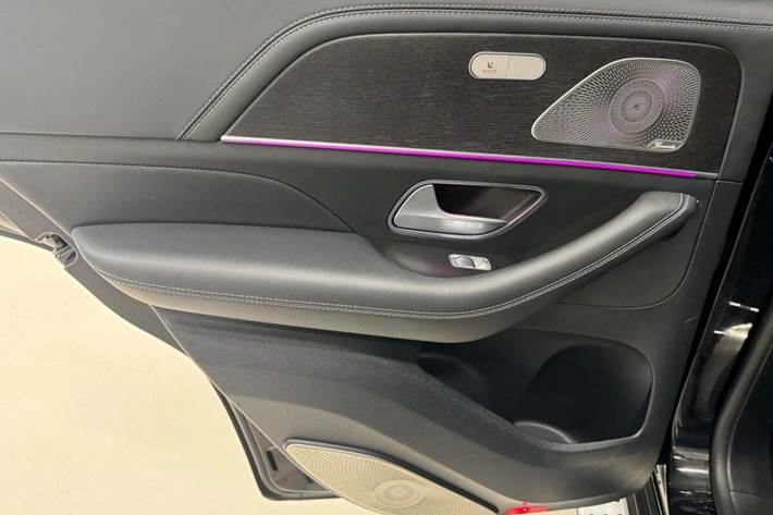 Sort Mercedes GLE63 fra 2021