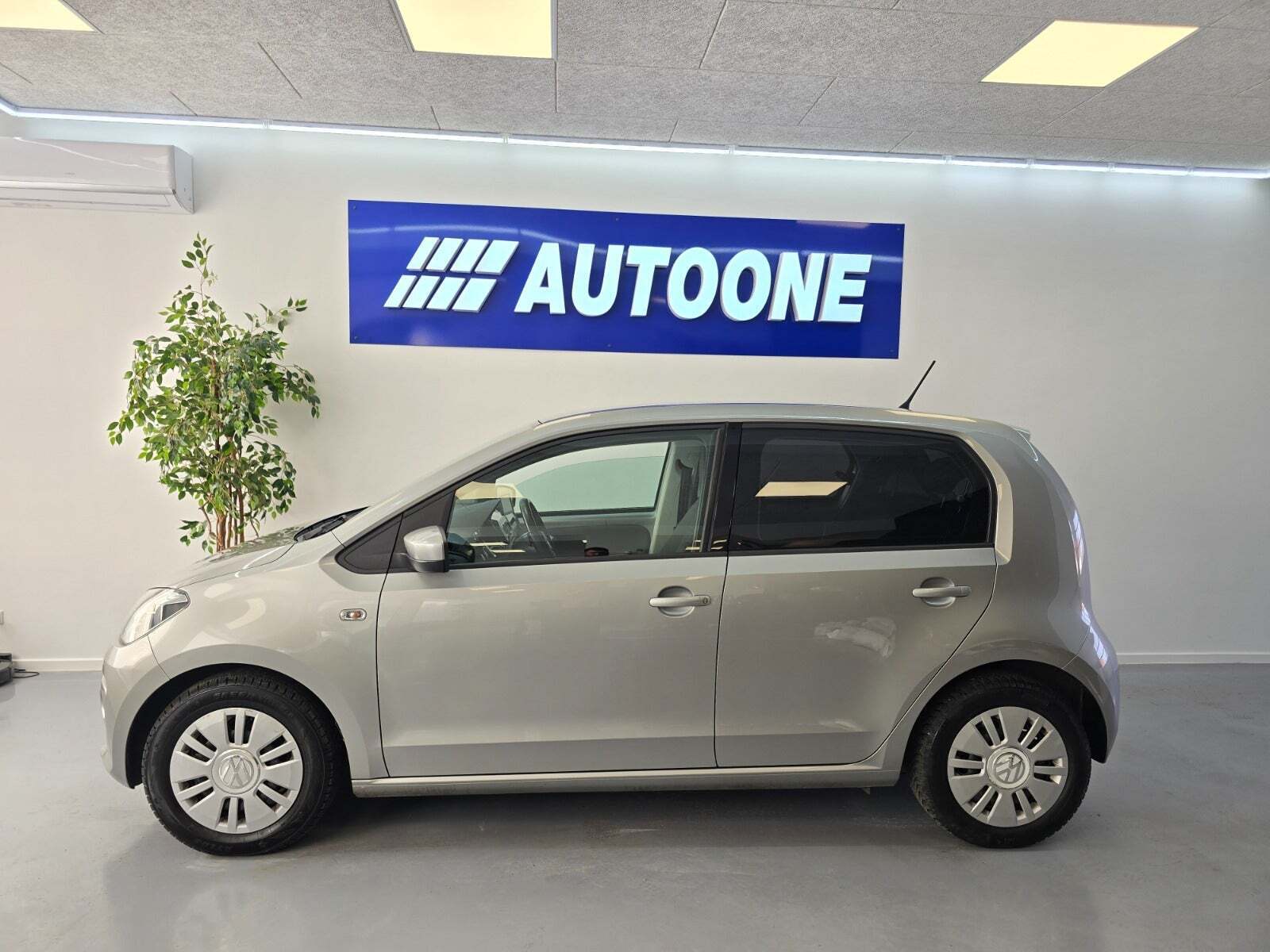 Sølv VW UP! fra 2016