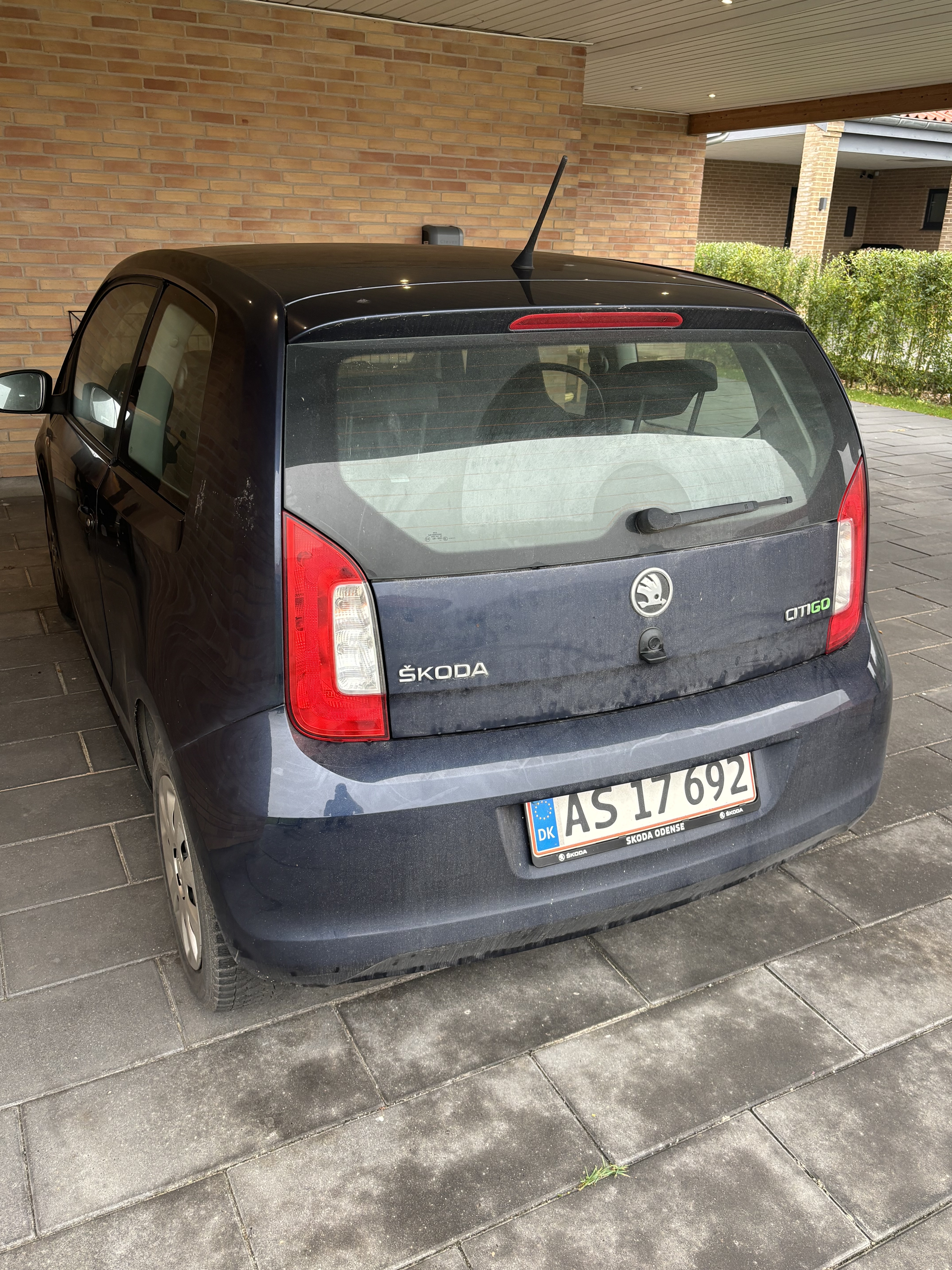 Blå Skoda Citigo fra 2014