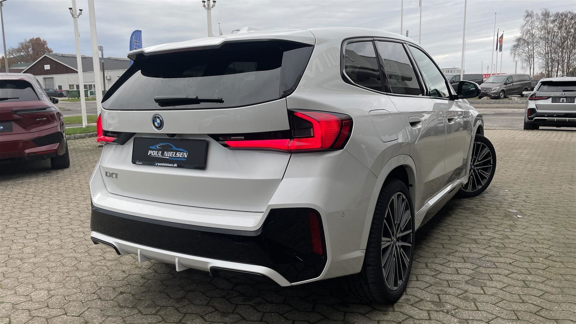 BMW iX1