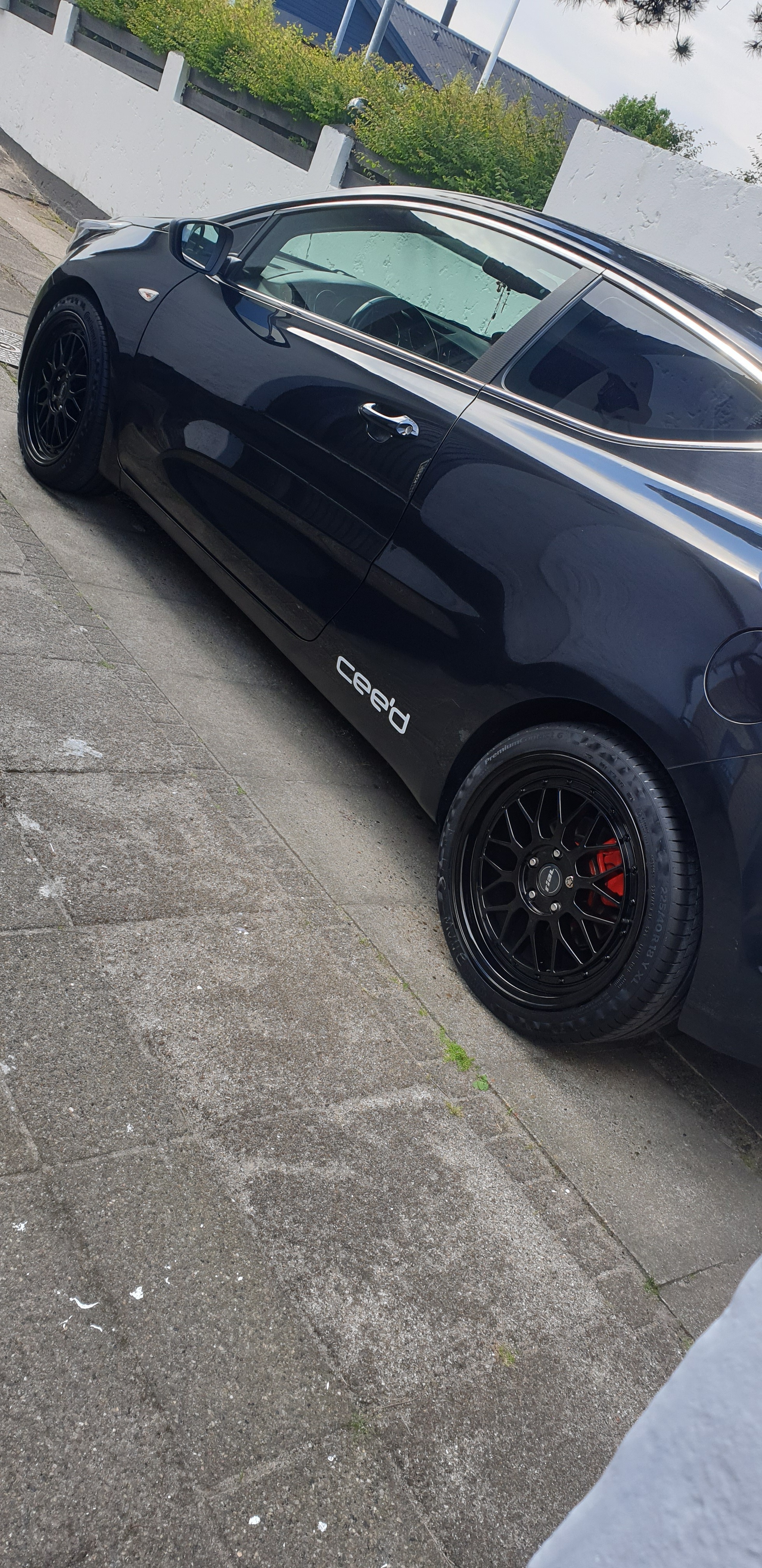 Kia Ceed 1,6 3-dørs Man. 6