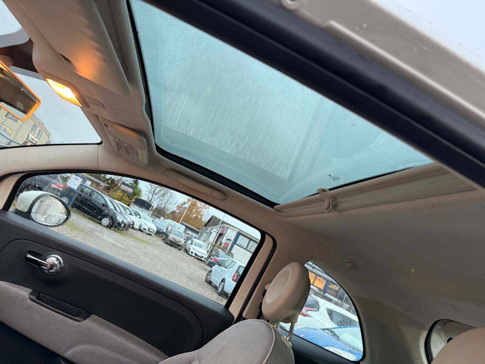 Hvid Fiat 500 fra 2012