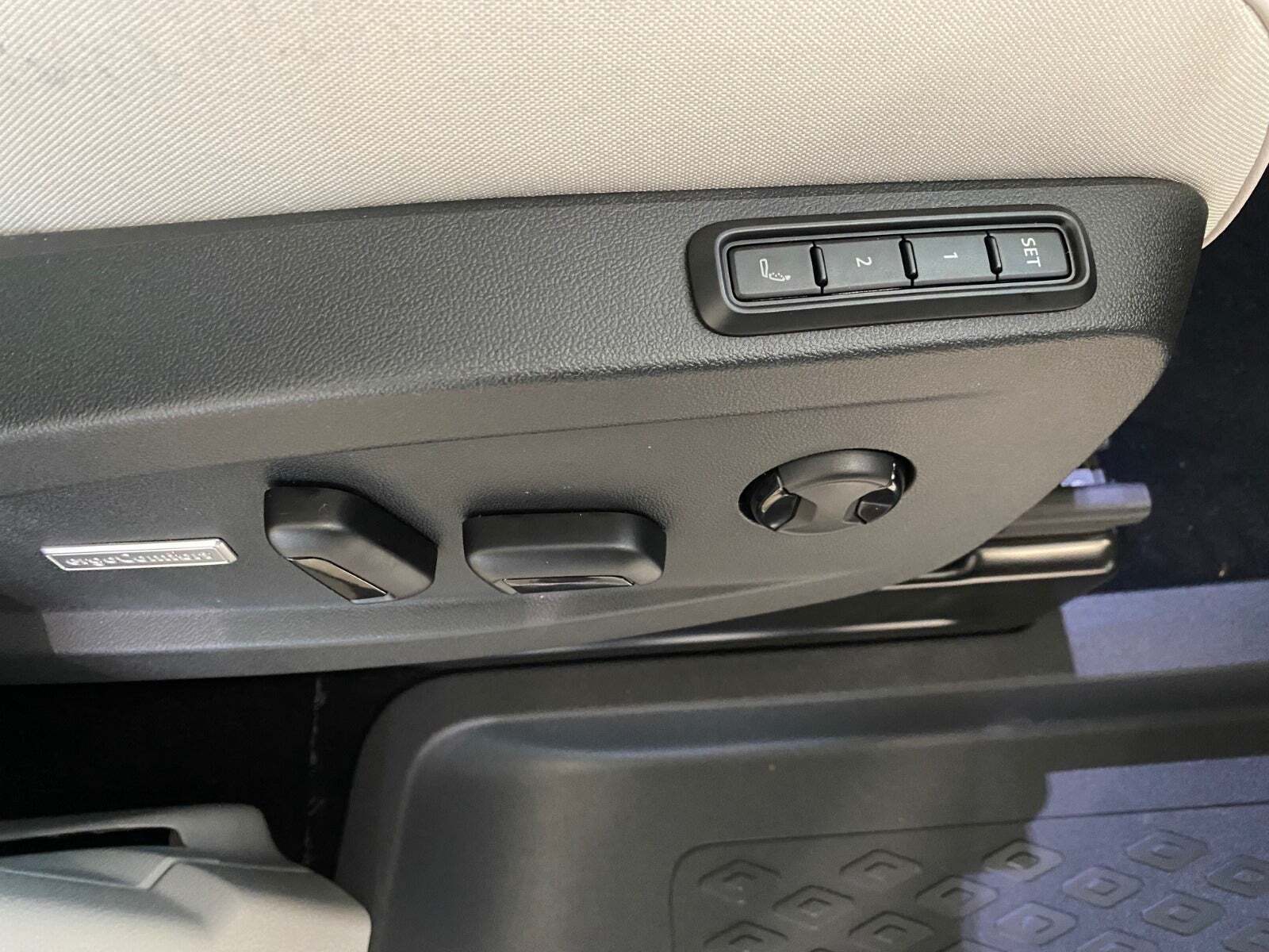 Hvid VW ID.Buzz fra 2025