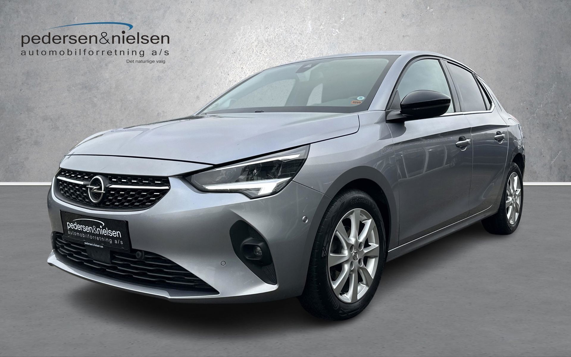 Grå Opel Corsa fra 2020 set udefra