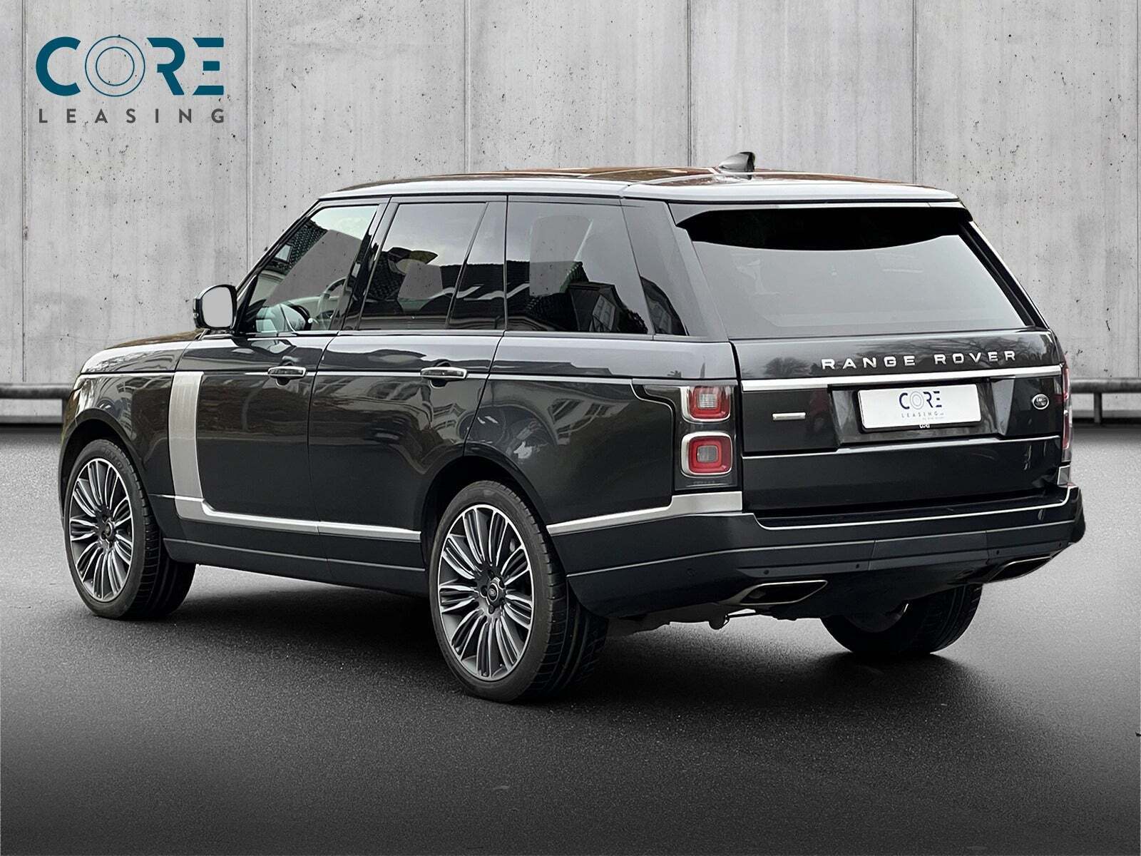 Grå Land Rover Range Rover fra 2019