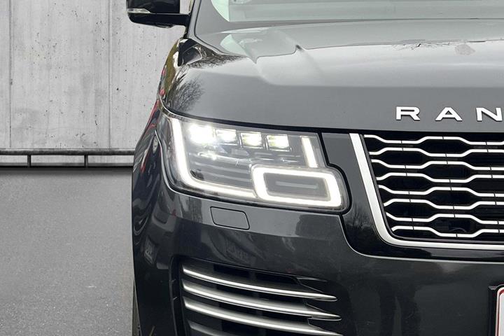 Grå Land Rover Range Rover fra 2019
