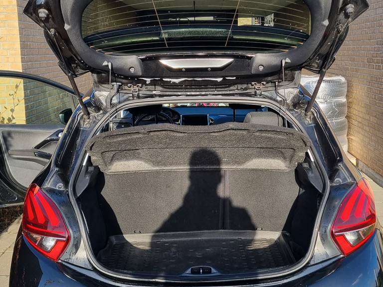 Peugeot 208 1,6 BlueHDI 100 hk 5D