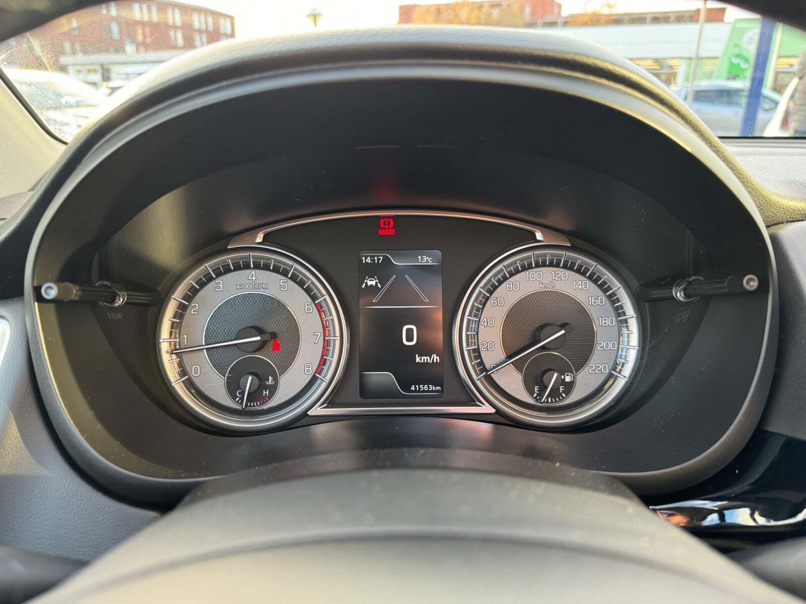 Blå Suzuki S-Cross fra 2022 set indefra