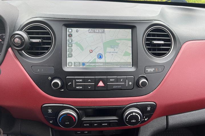 Hvid Hyundai i10 fra 2017