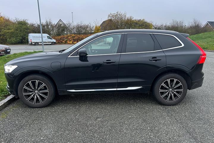 Sort Volvo XC60 fra 2019