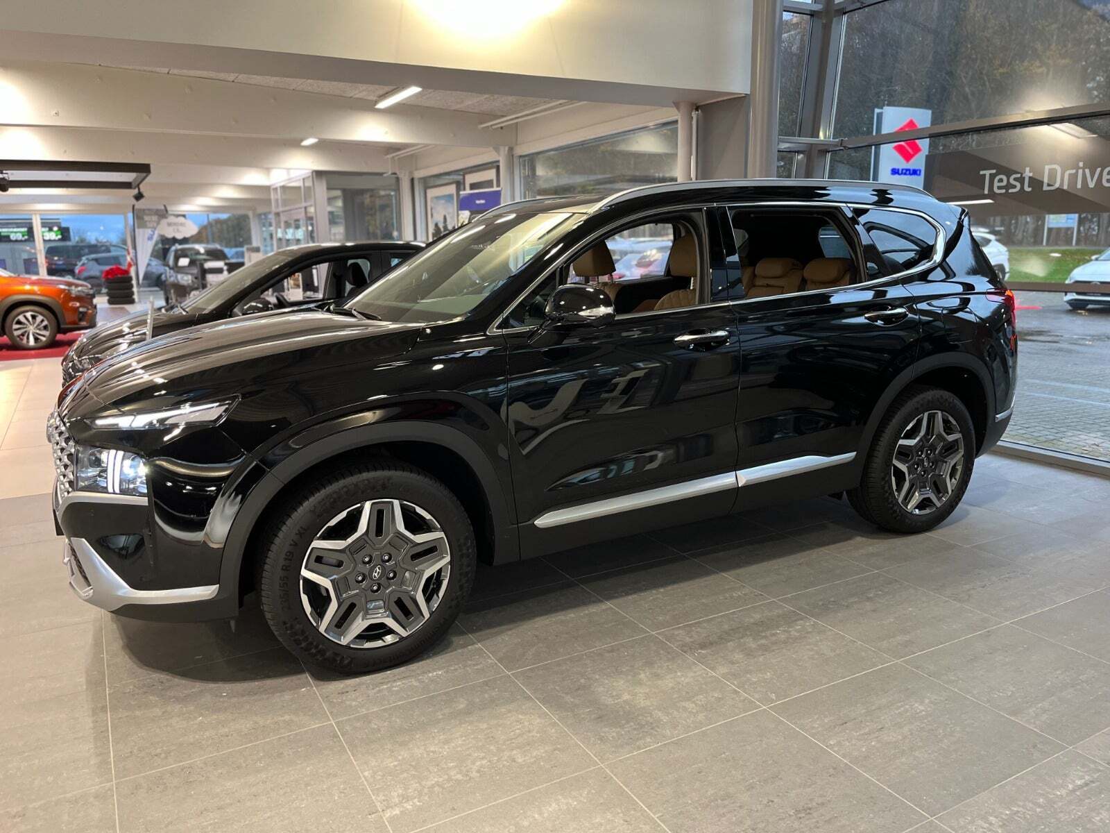 Sort Hyundai Santa Fe fra 2023