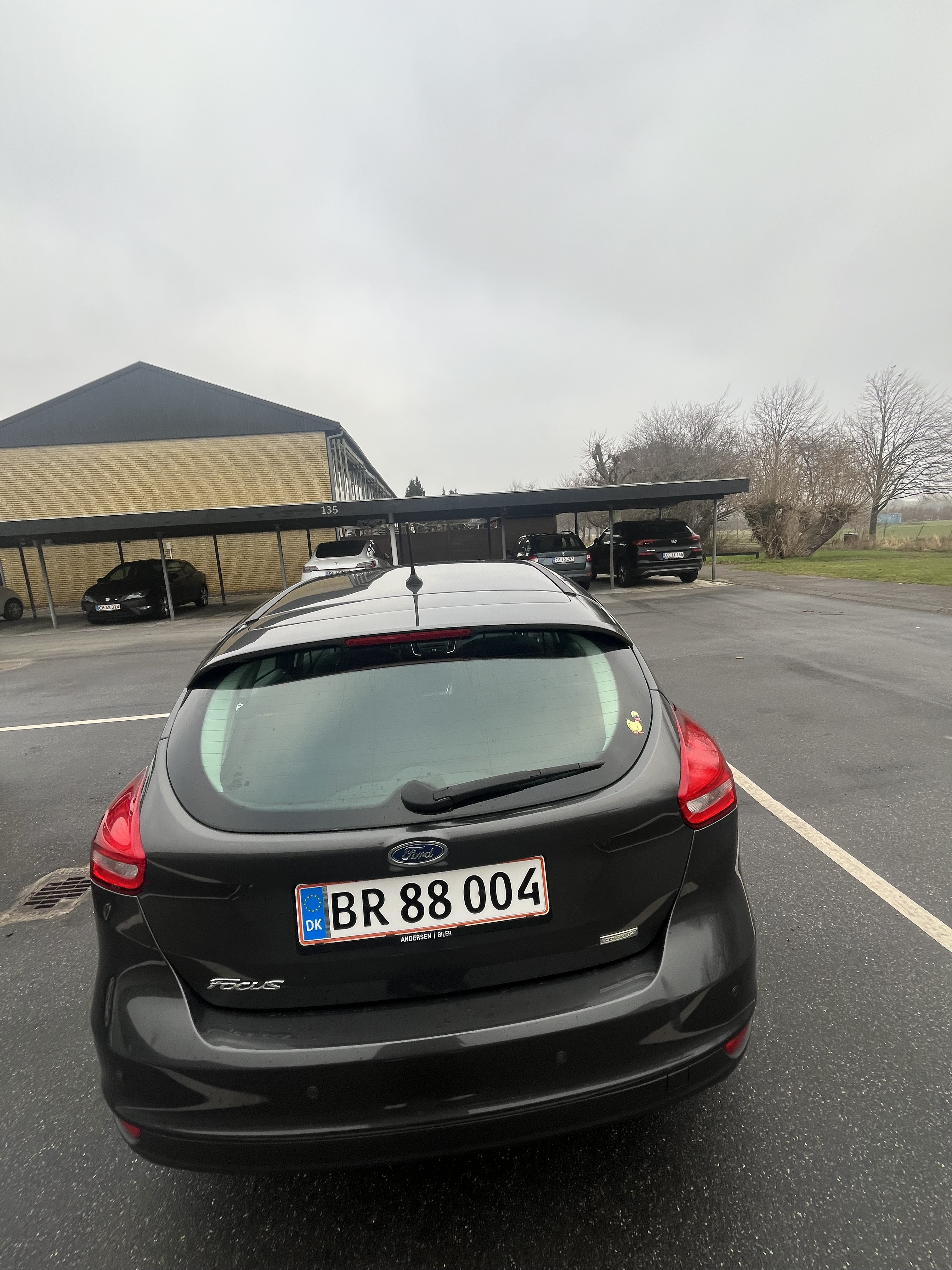 Grå Ford Focus fra 2017
