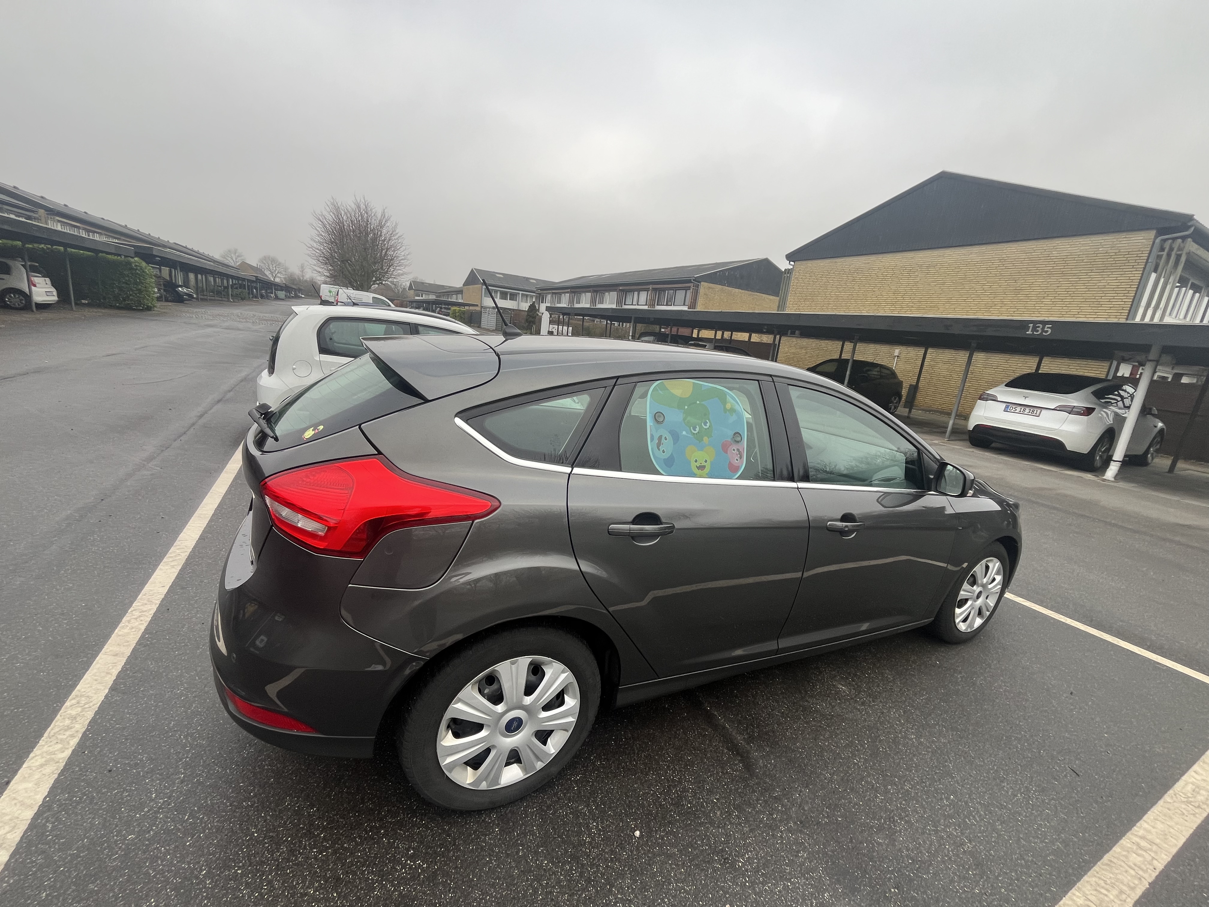 Grå Ford Focus fra 2017