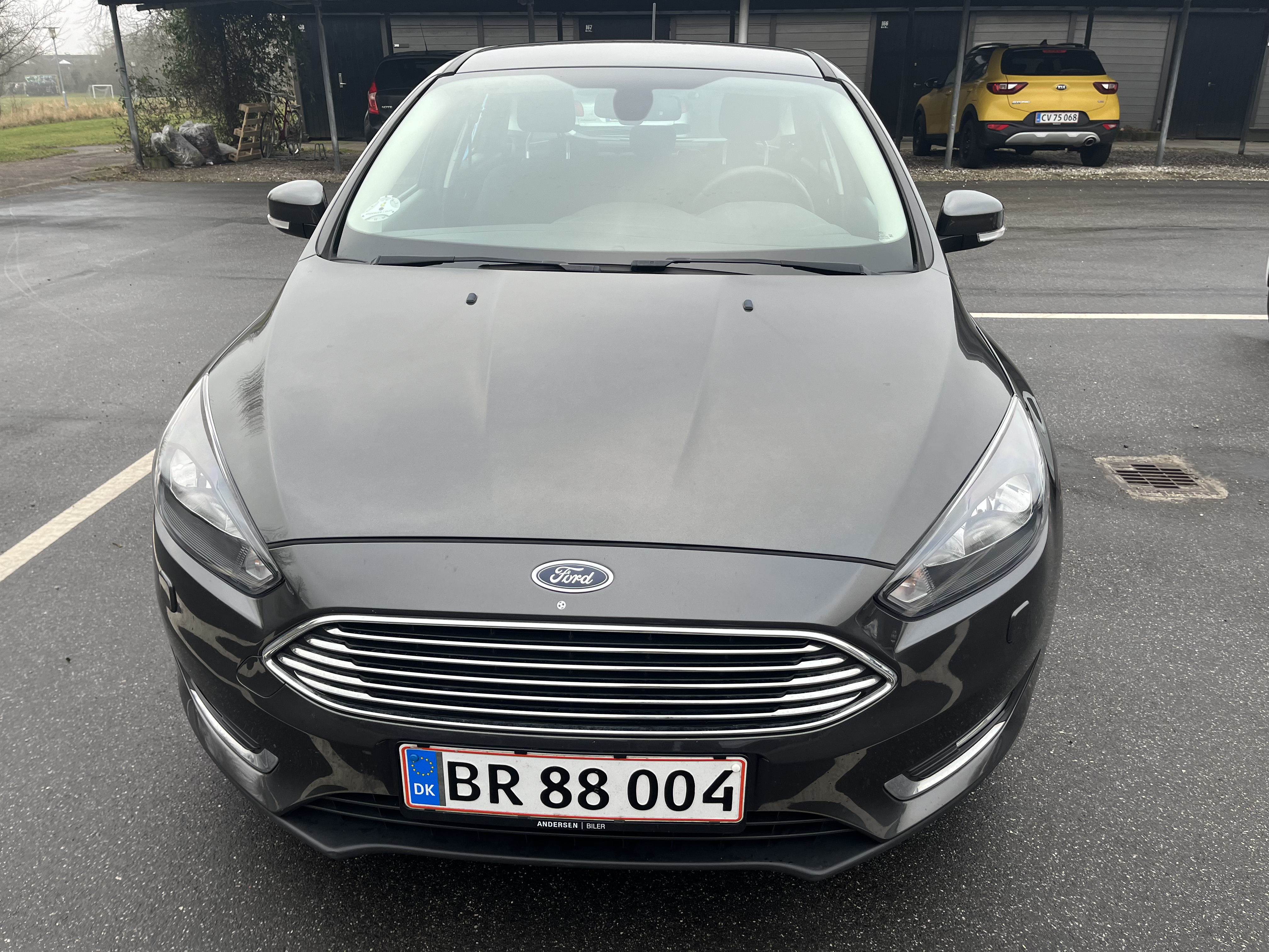 Grå Ford Focus fra 2017