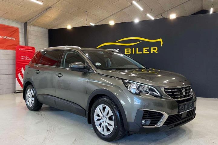 undefined Peugeot 5008 fra 2017 set udefra
