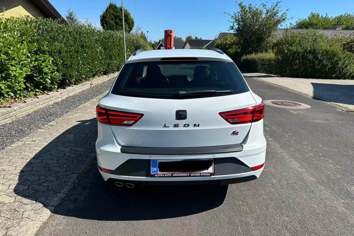 Hvid Seat Leon fra 2019