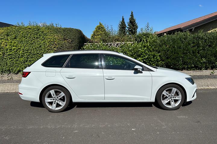 Hvid Seat Leon fra 2019