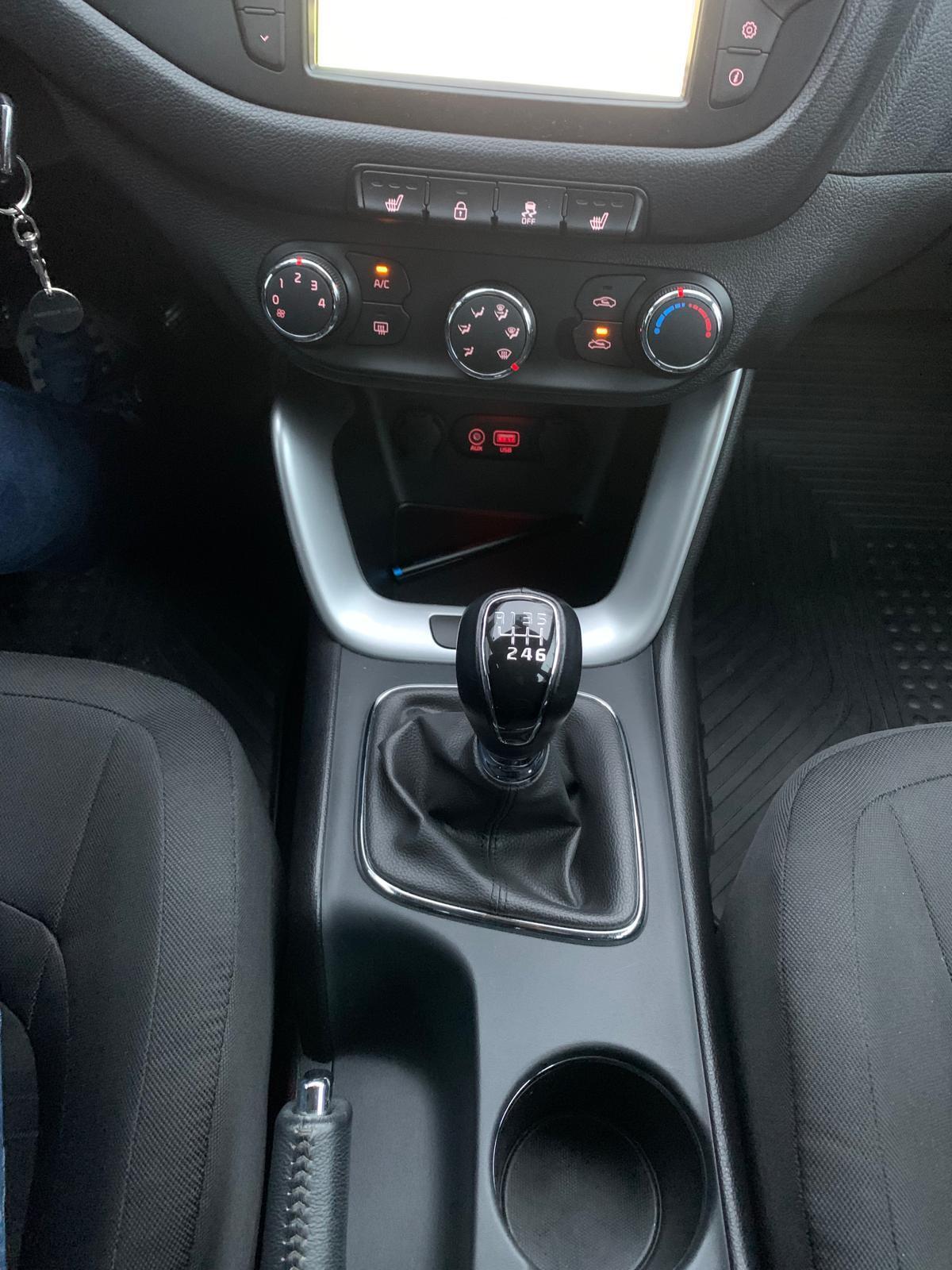 Grå Kia Ceed fra 2017