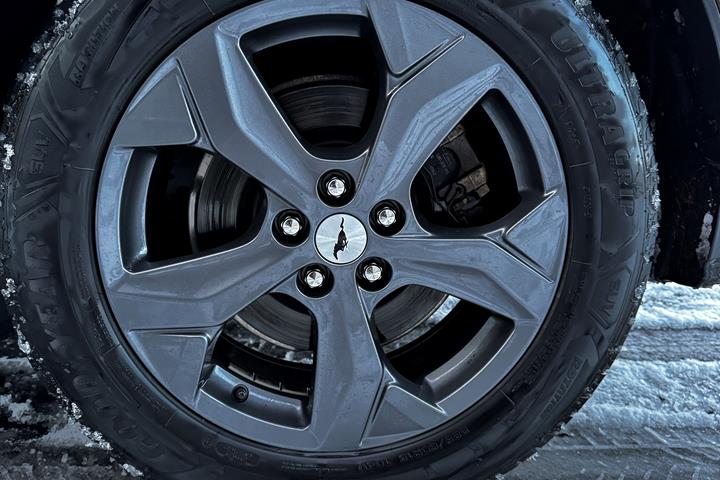 Sort Ford Mustang fra 2021