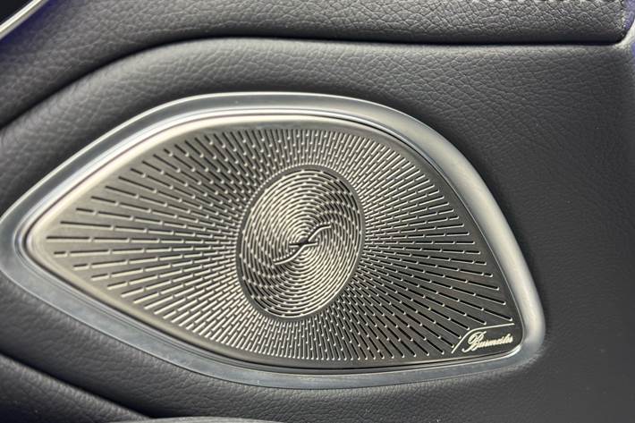 Grå Mercedes EQS 450+ fra 2023