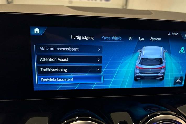 Grå Mercedes EQA250+ fra 2023