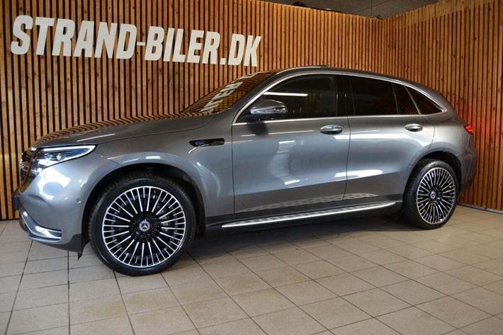 Grå Mercedes EQC400 fra 2021