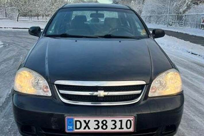 undefined Chevrolet Nubira fra 2010 set udefra