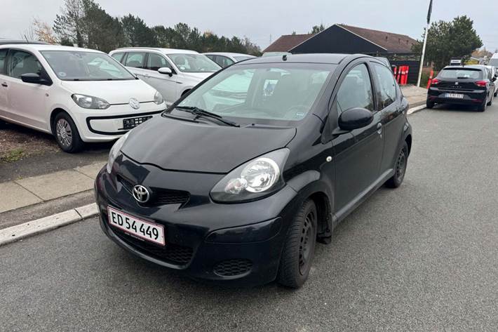 undefined Toyota Aygo fra 2010 set udefra