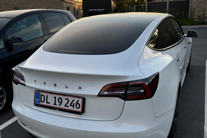 undefined Tesla Model 3 fra 2021