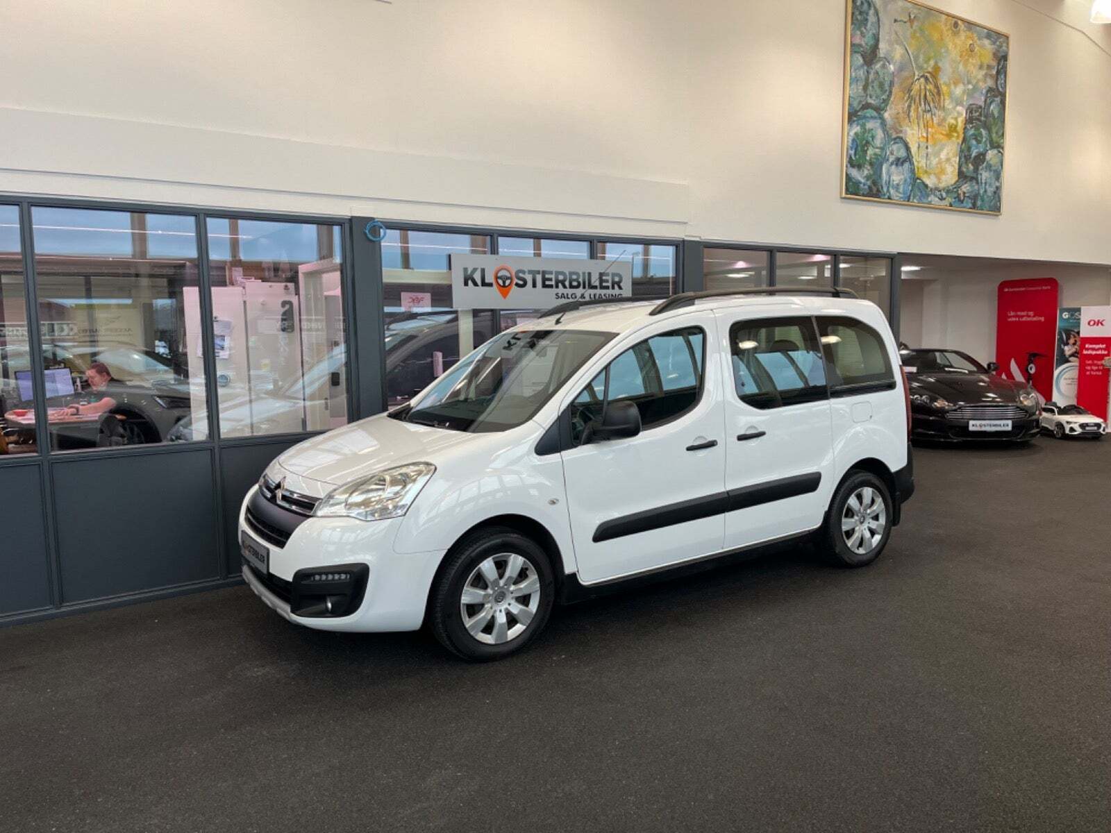 Hvid Citroën Berlingo fra 2016