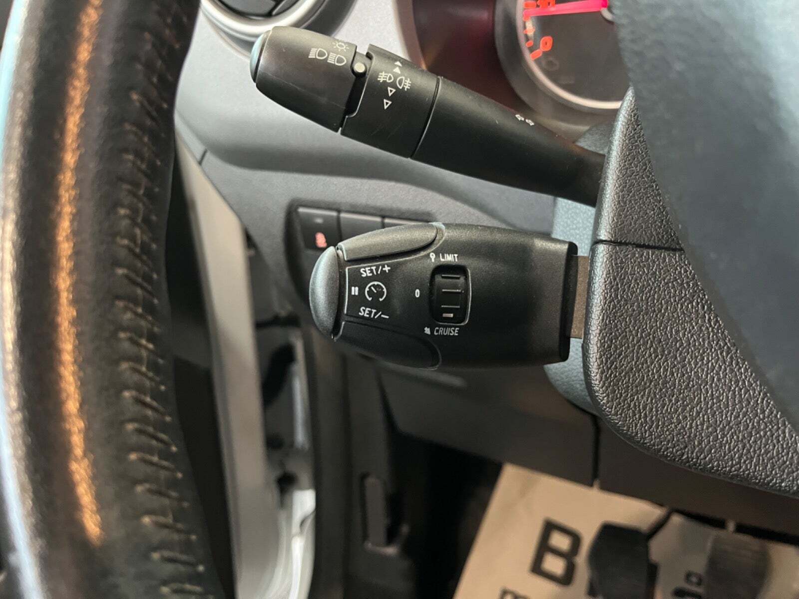 Hvid Citroën Berlingo fra 2016