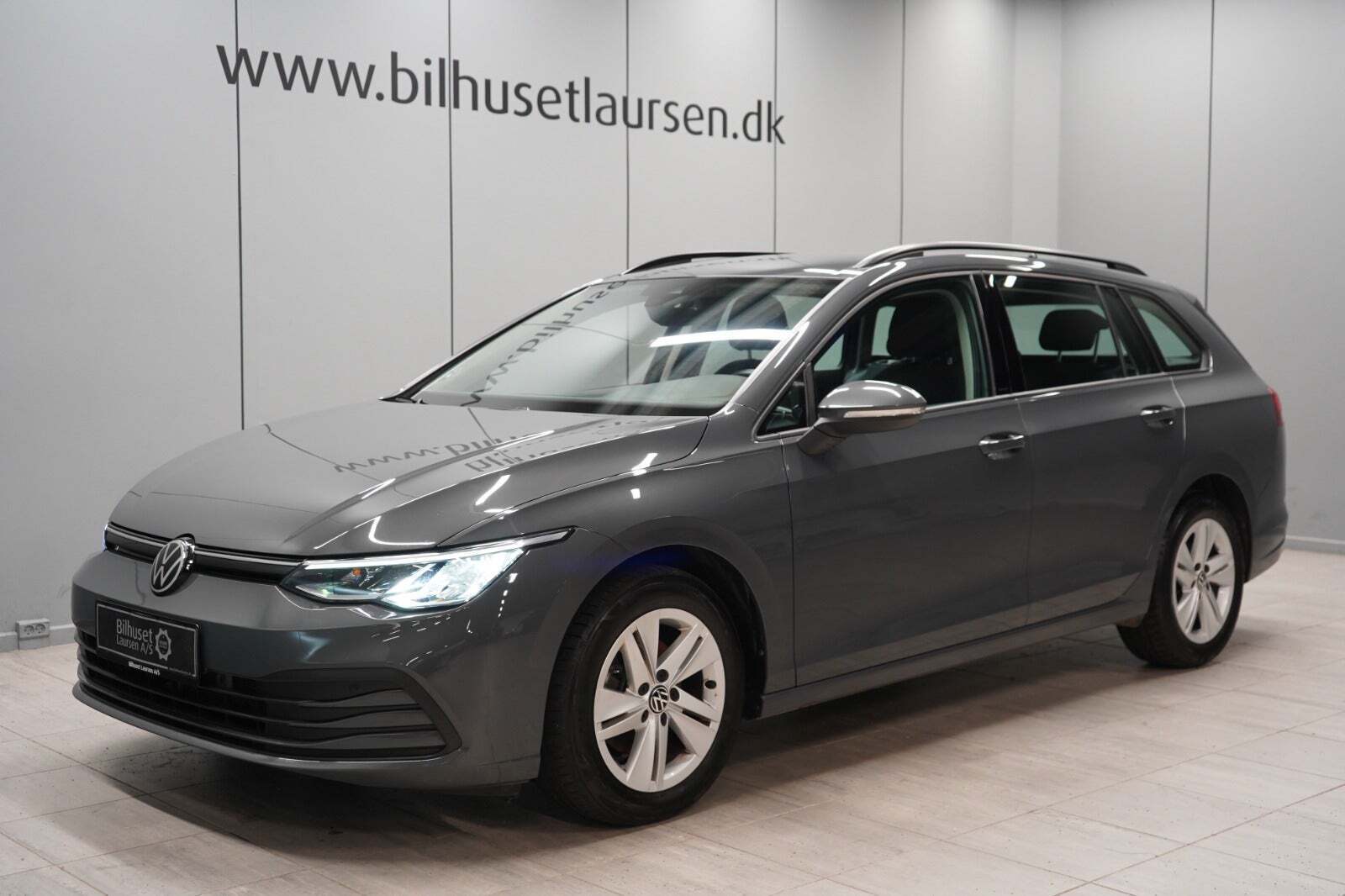 VW Golf VIII 1,5 eTSi 130 Life Variant DSG