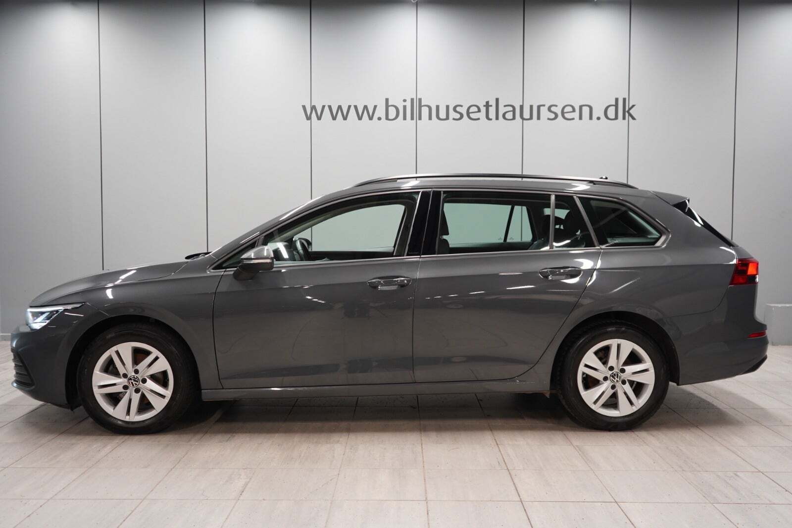 VW Golf VIII 1,5 eTSi 130 Life Variant DSG