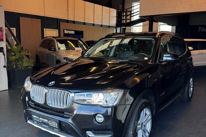 Sort BMW X3 fra 2016 set udefra