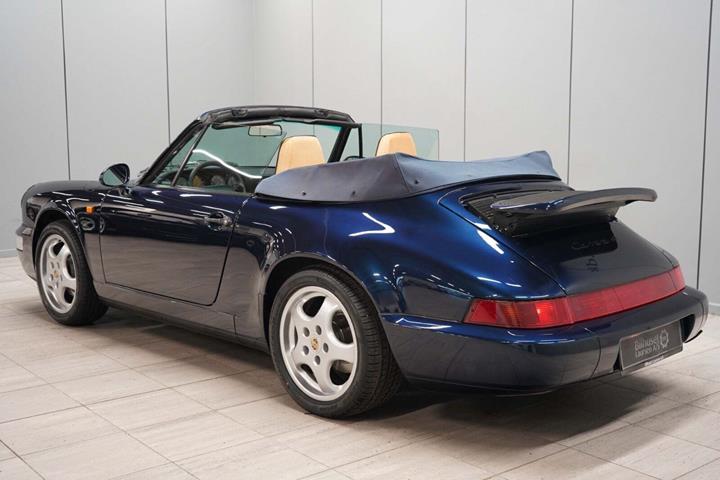 Blå Porsche 911 fra 1991