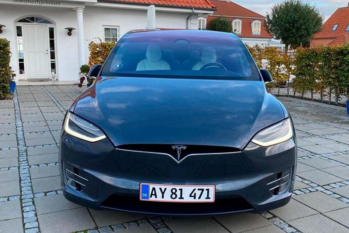 undefined Tesla Model X fra 2017