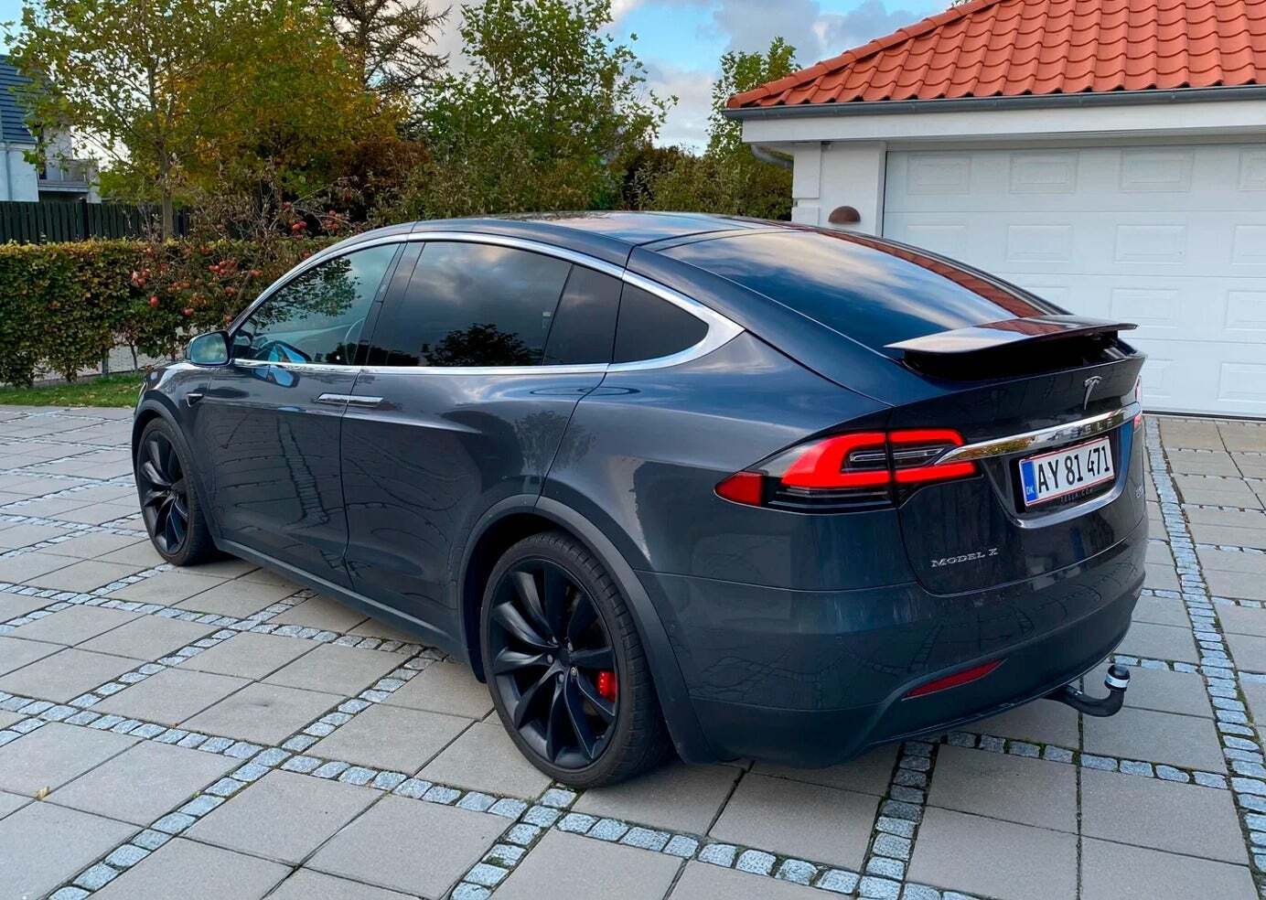Tesla Model X