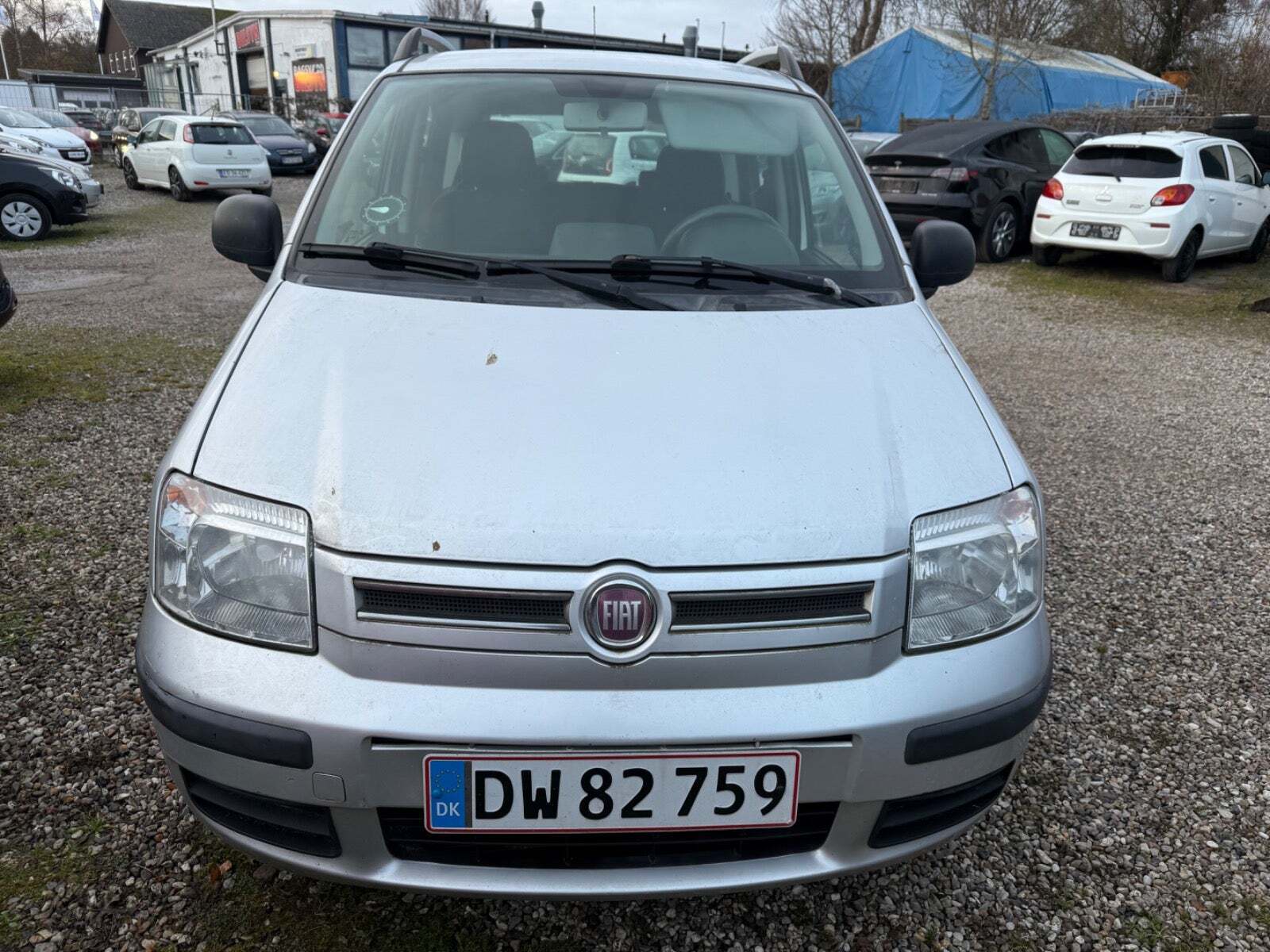 Sølv Fiat Panda fra 2012