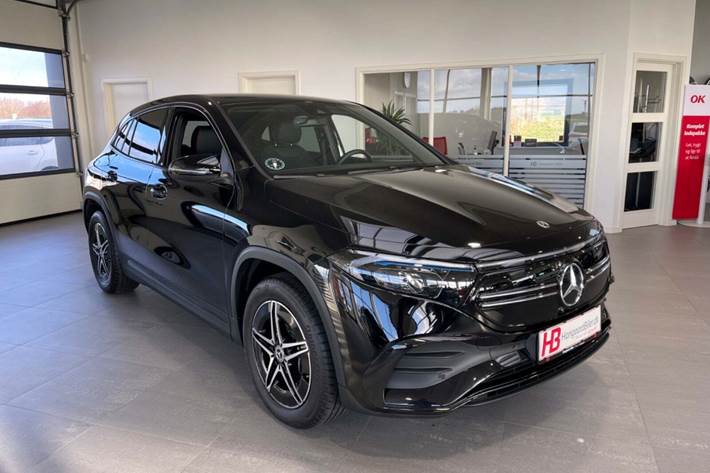 Sort Mercedes EQA250+ fra 2024 set udefra