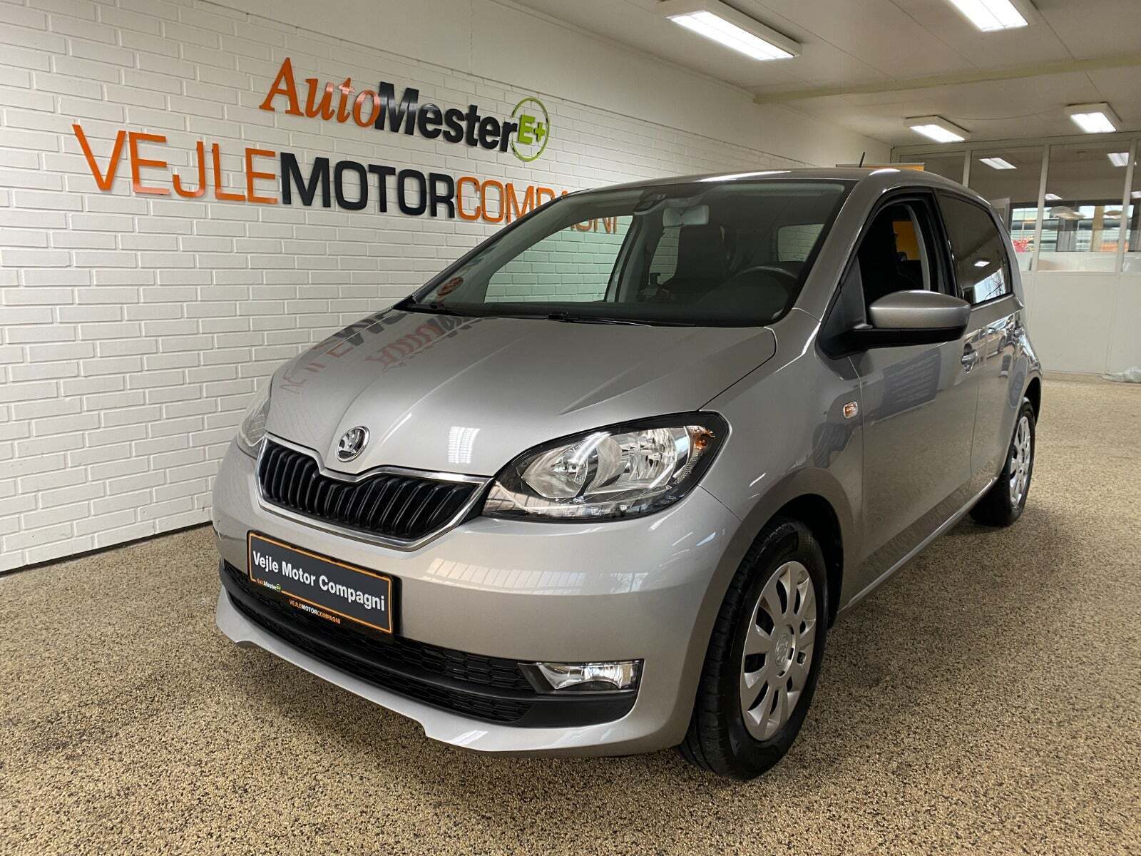 Grå Skoda Citigo fra 2019 set udefra