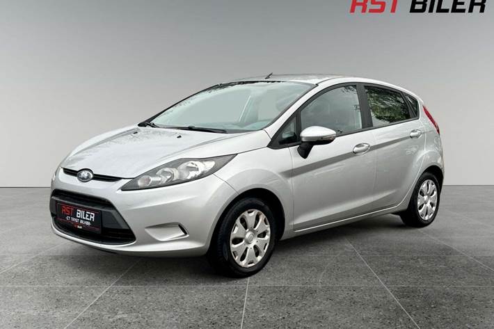 undefined Ford Fiesta fra 2010 set udefra