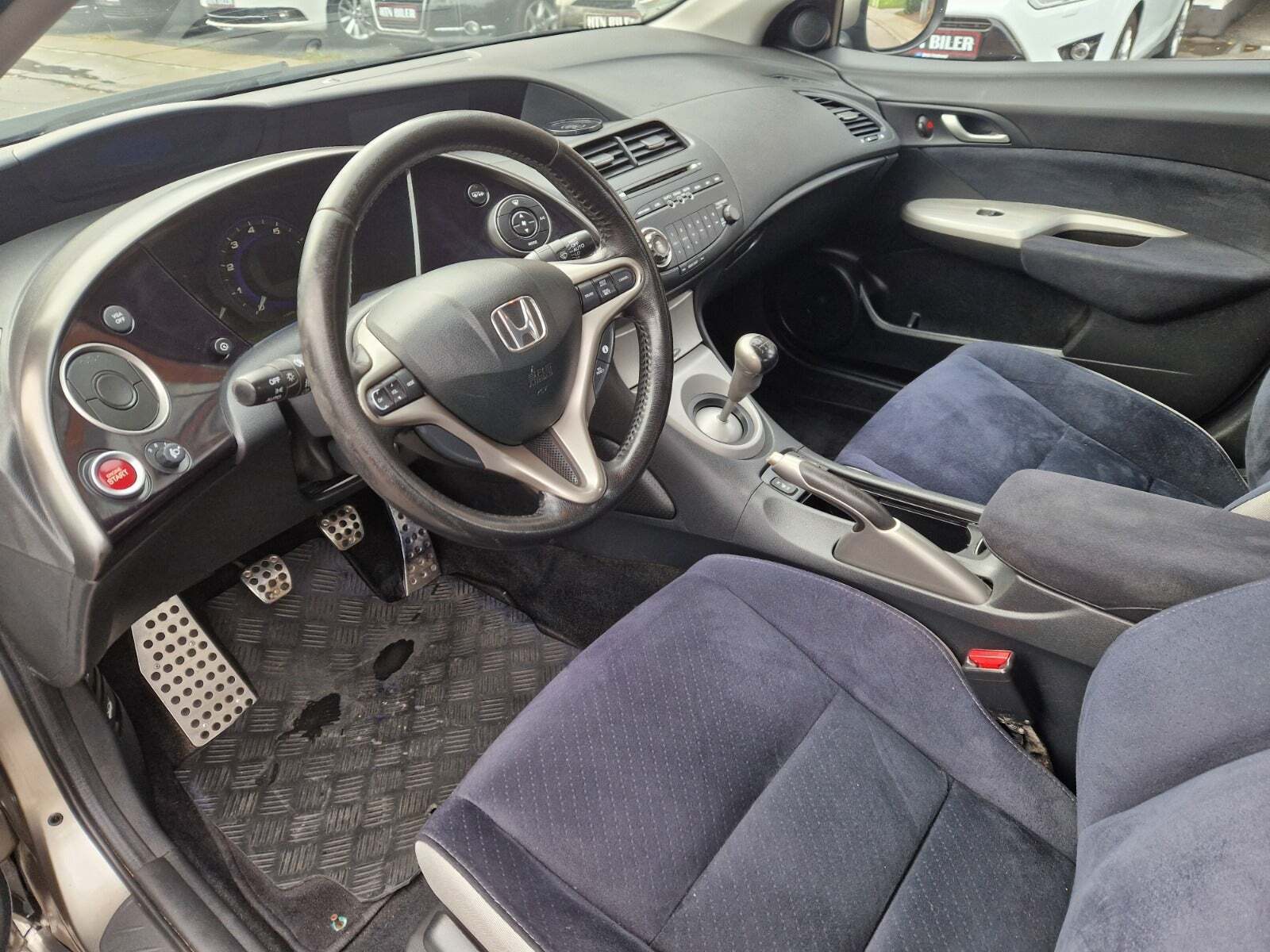 Beige Honda Civic fra 2006