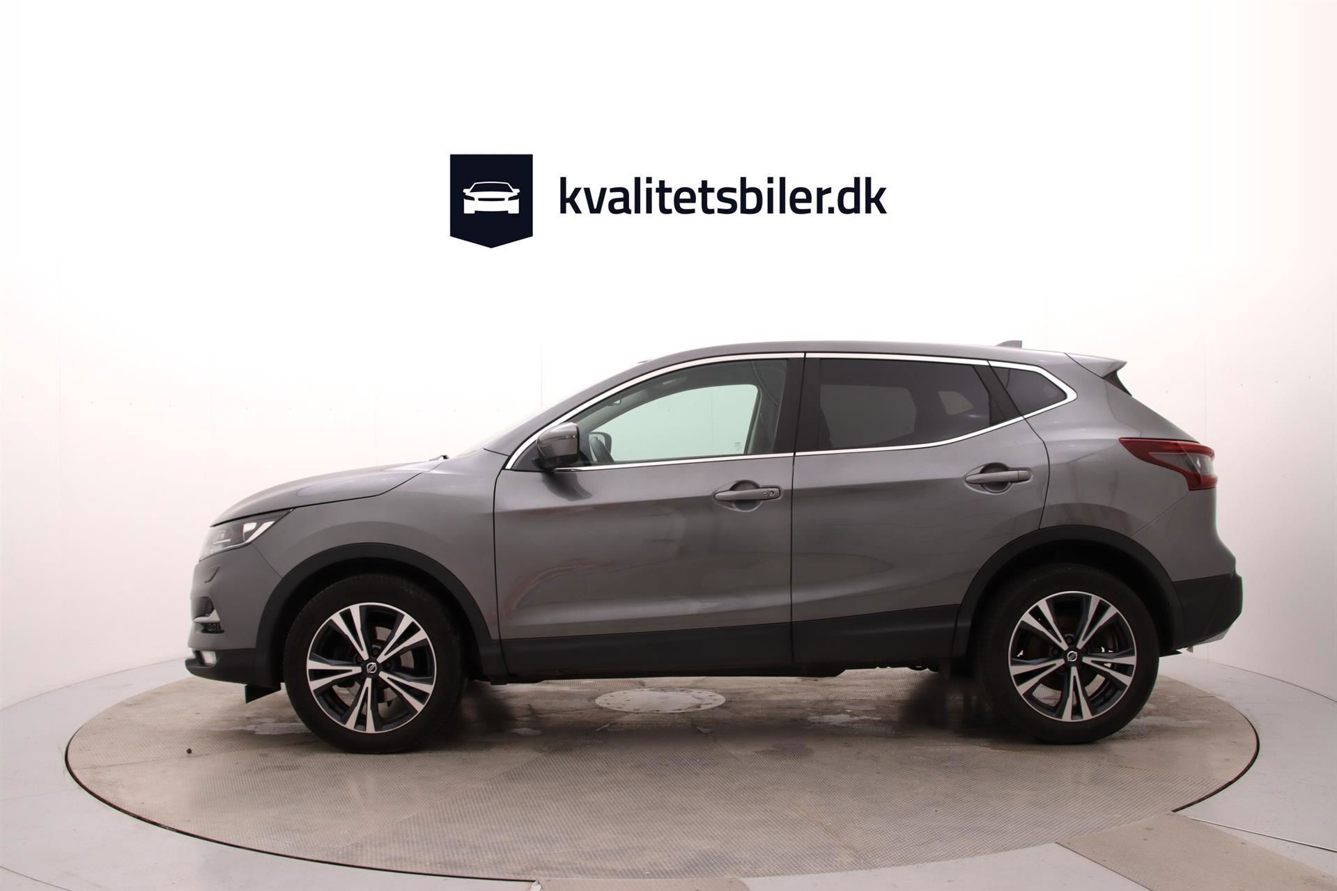 Grå Nissan Qashqai fra 2021