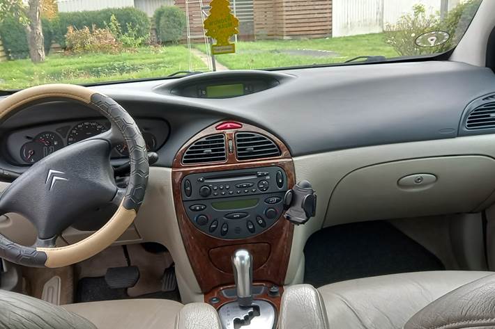 Grå Citroën C5 fra 2001