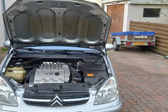 Grå Citroën C5 fra 2001