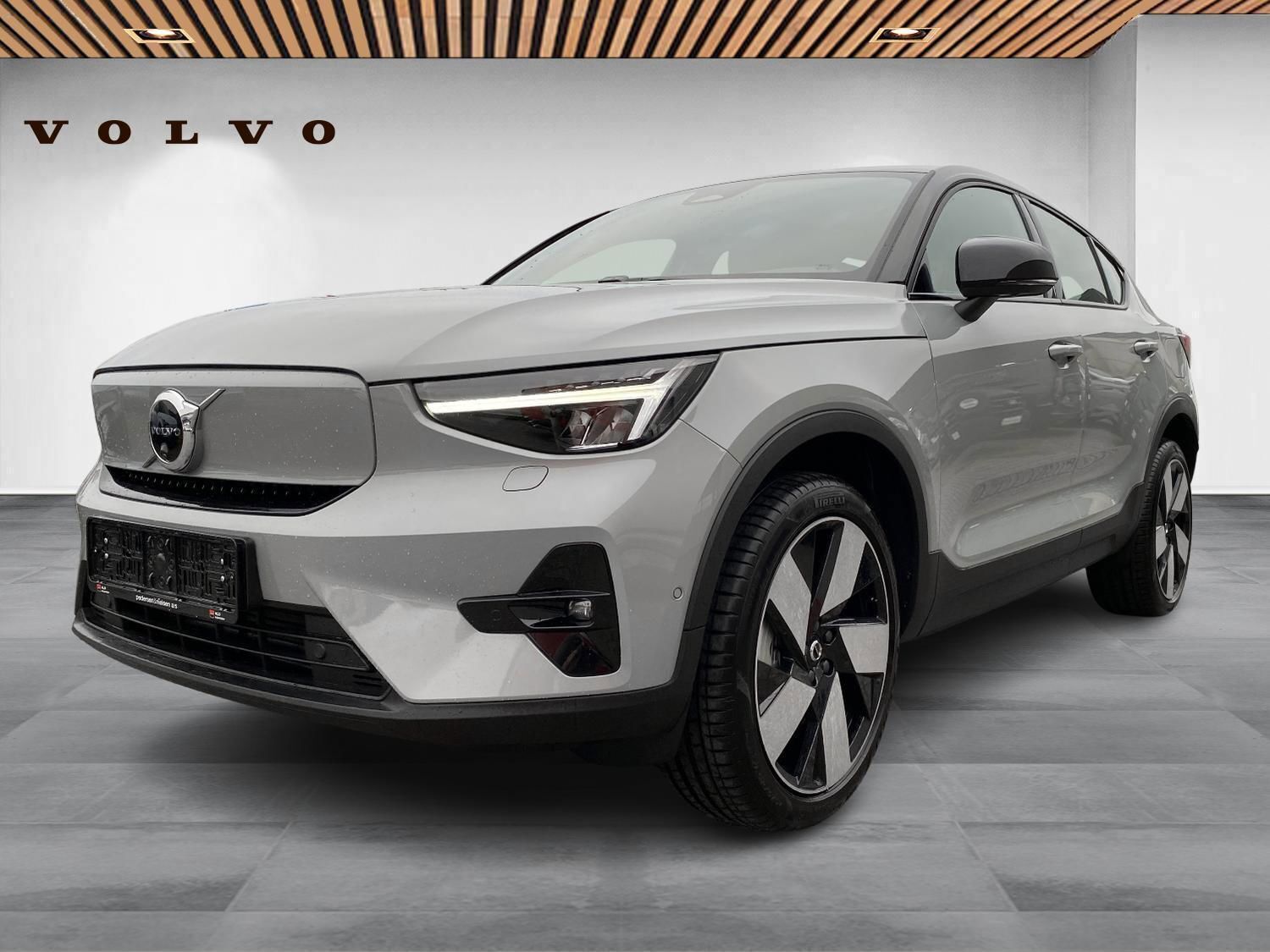 Guide til Volvo EC40 Single Motor Extended Range Ultra Dark (Årgang 02/2024 og frem)