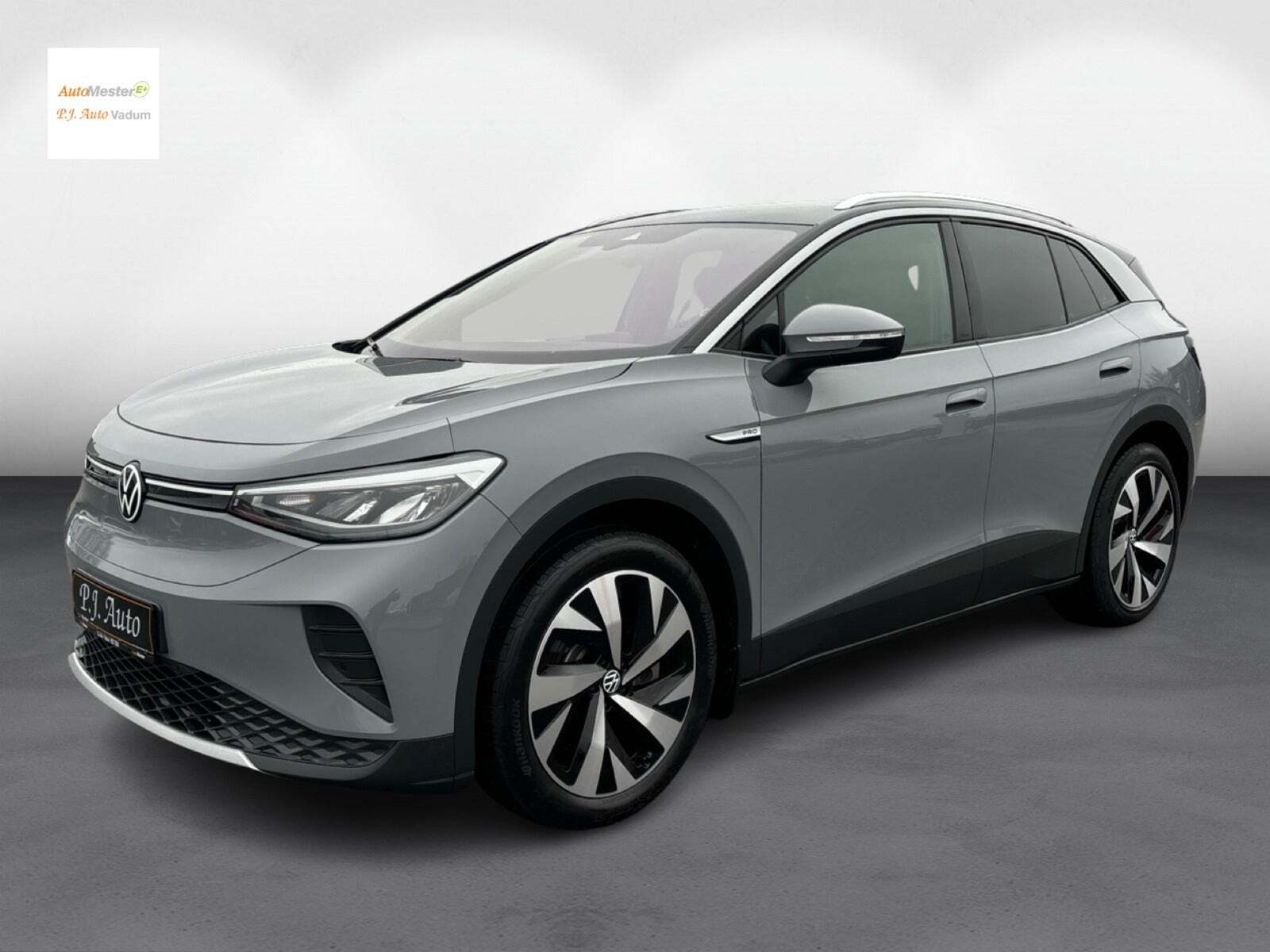 Grå VW ID.4 fra 2023 set udefra