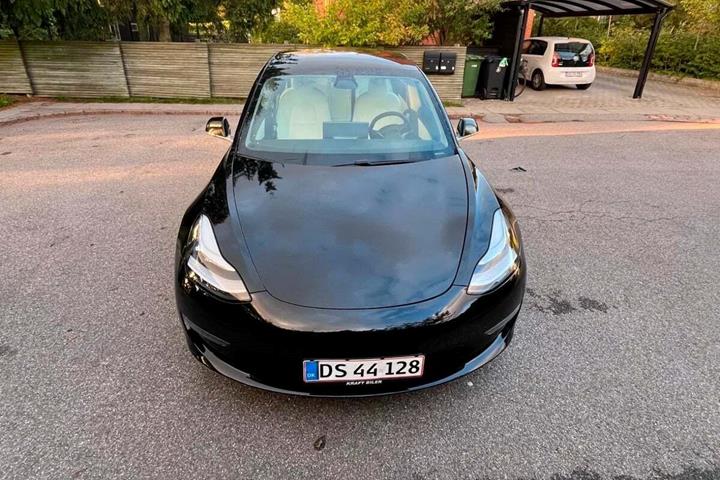 undefined Tesla Model 3 fra 2020